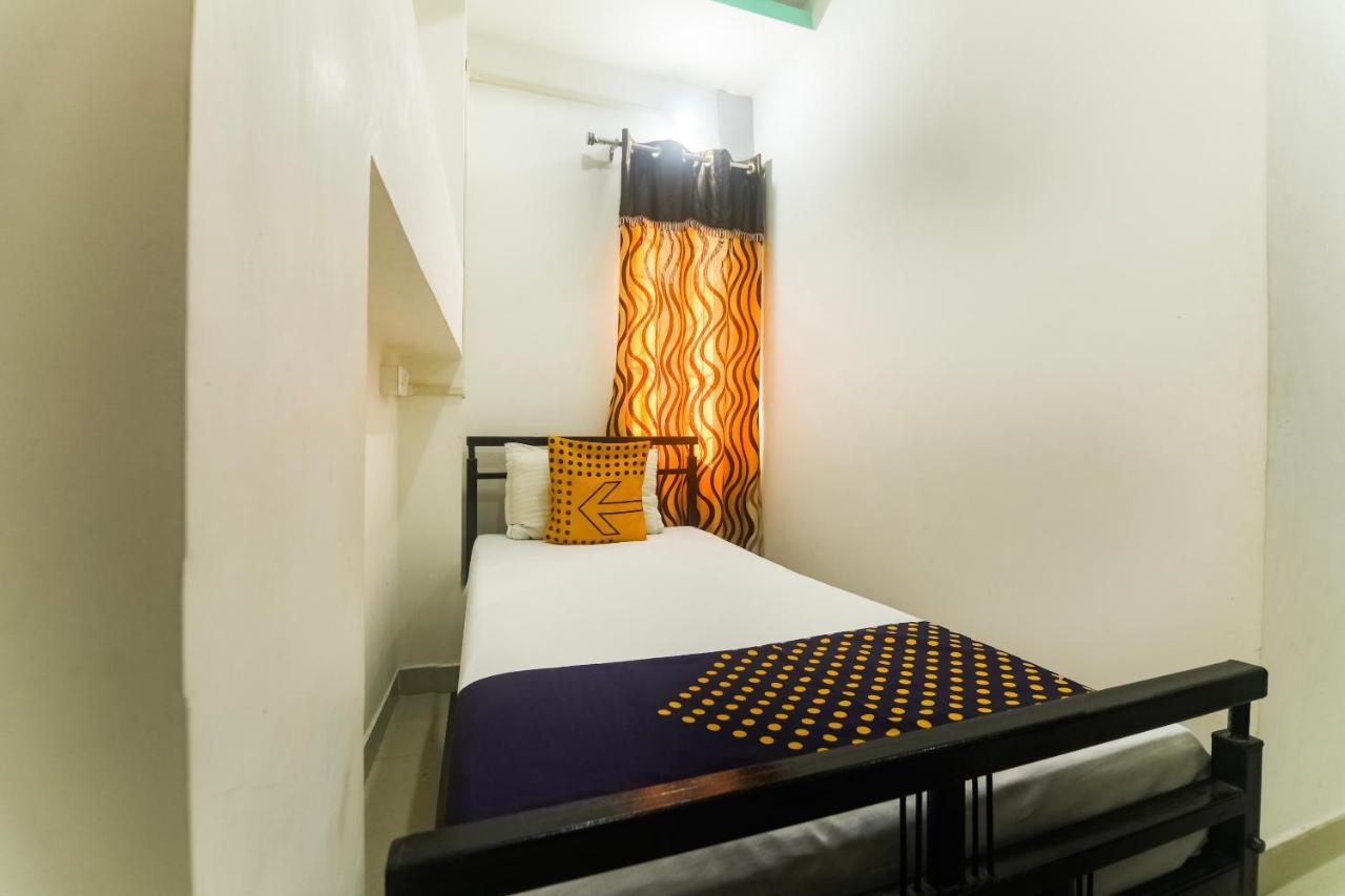 Flagship 75751 Hotel Surya Bahadrabad Extérieur photo