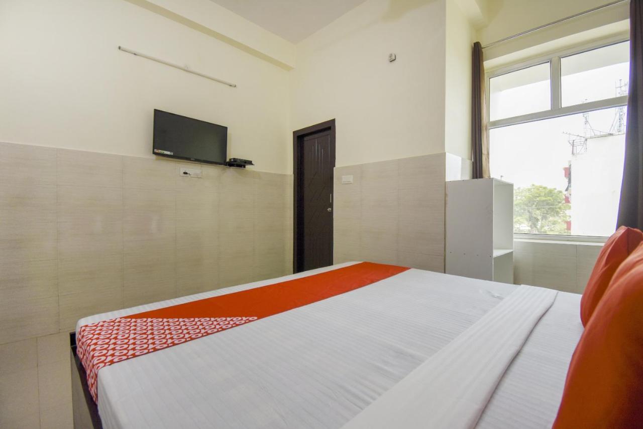 Flagship 75751 Hotel Surya Bahadrabad Extérieur photo
