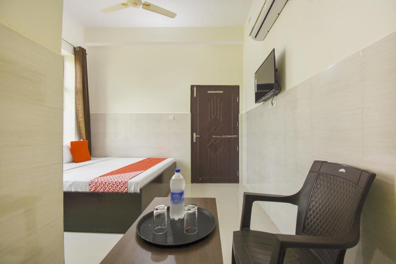 Flagship 75751 Hotel Surya Bahadrabad Extérieur photo