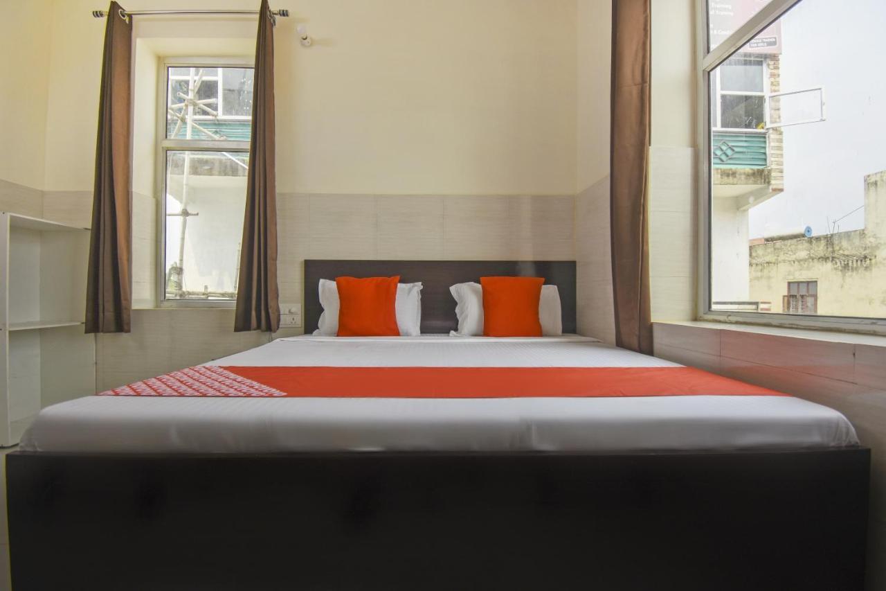 Flagship 75751 Hotel Surya Bahadrabad Extérieur photo