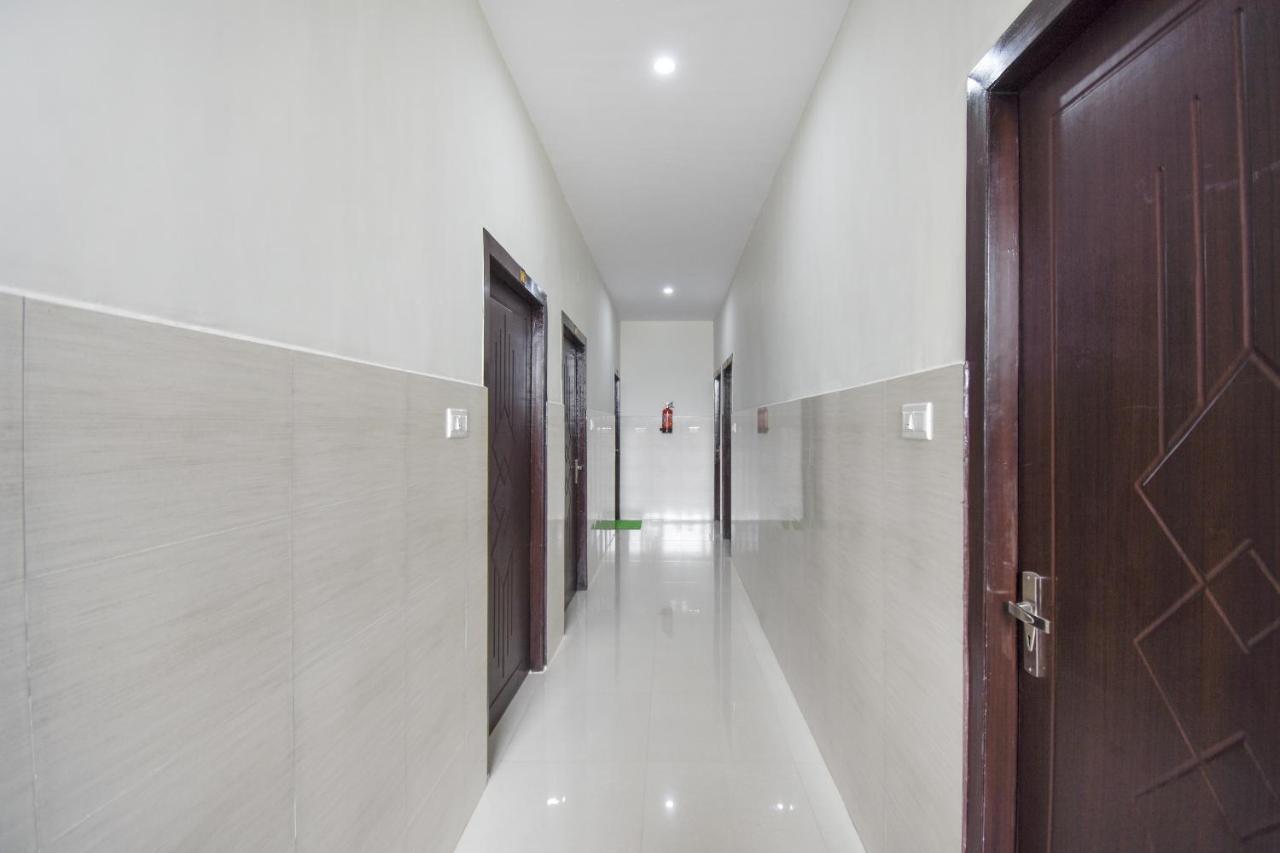 Flagship 75751 Hotel Surya Bahadrabad Extérieur photo