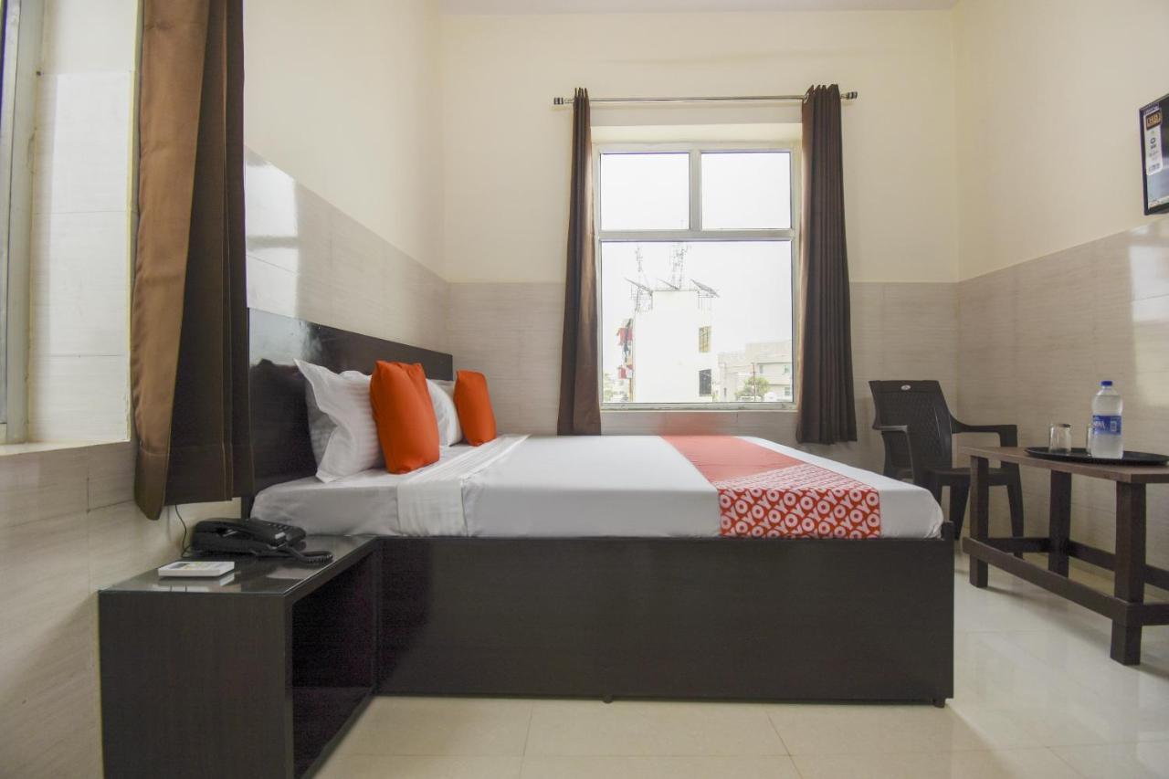 Flagship 75751 Hotel Surya Bahadrabad Extérieur photo