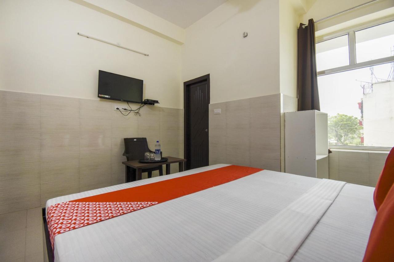 Flagship 75751 Hotel Surya Bahadrabad Extérieur photo