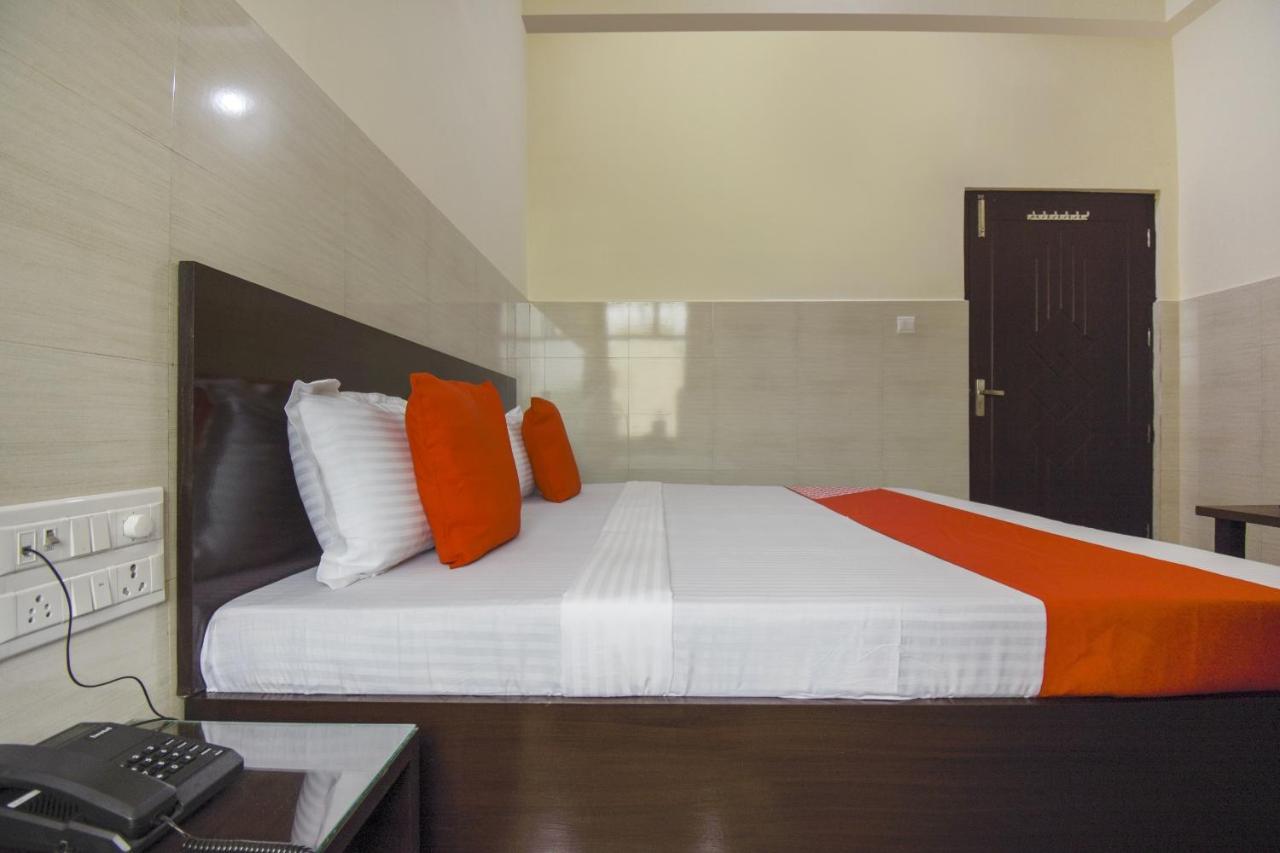 Flagship 75751 Hotel Surya Bahadrabad Extérieur photo