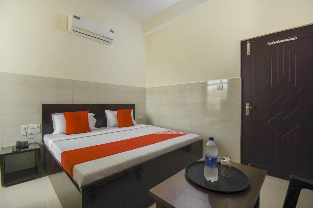 Flagship 75751 Hotel Surya Bahadrabad Extérieur photo